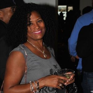 Meet your Posher, Renee